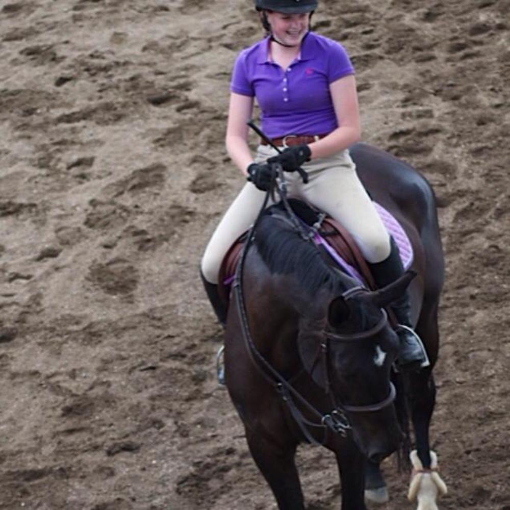 Meet your Posher, Kayla